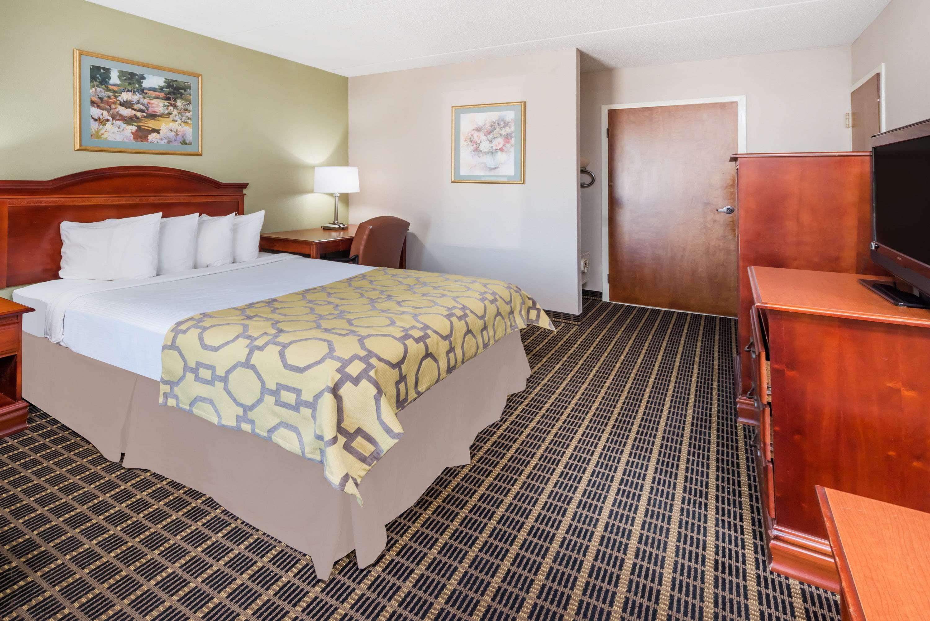 Baymont By Wyndham Clarksville Northeast מראה חיצוני תמונה